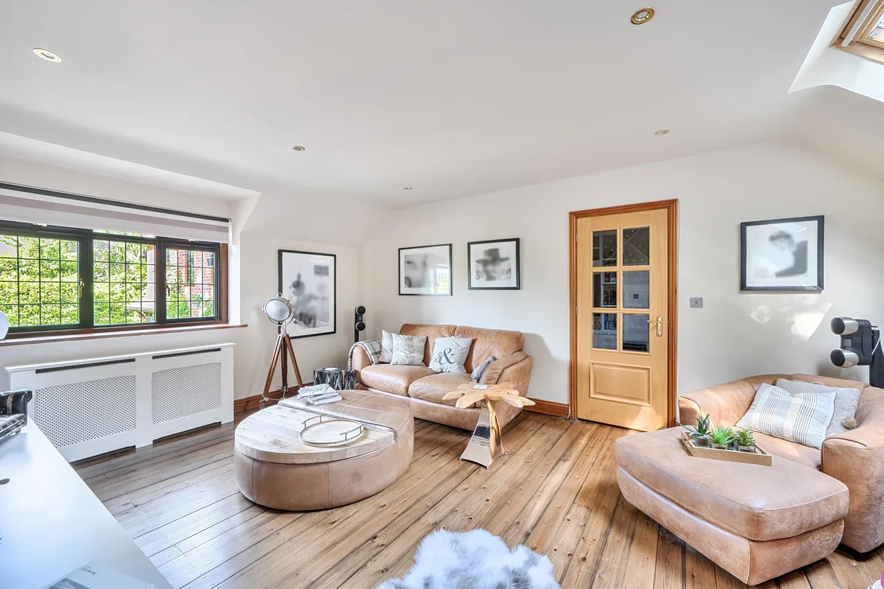 Beech Drive, Kingswood, KT20, photo 30