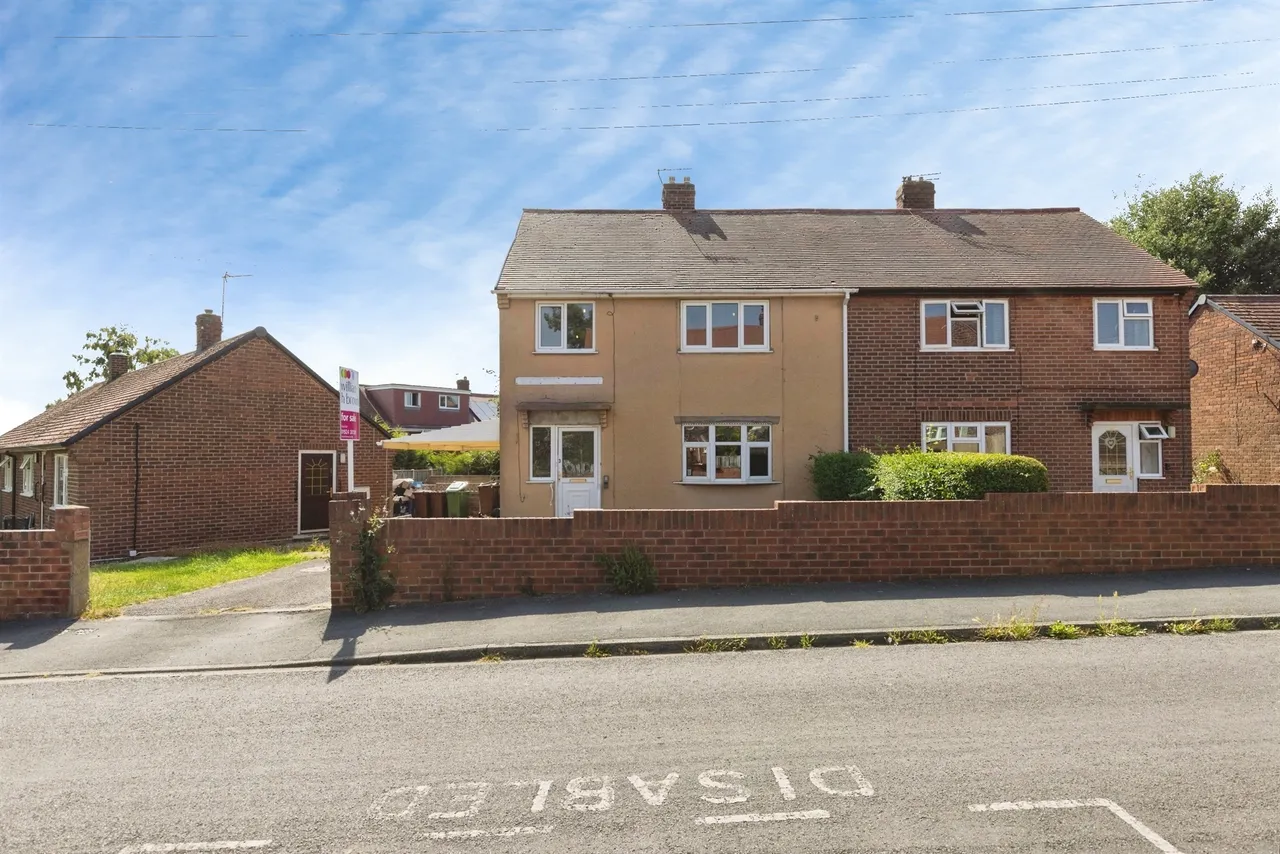 3 bed house for sale — Netherfield Crescent, Netherton, Wakefield