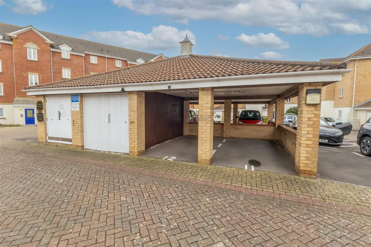 Hermes Court, Hayling Close, Priddys Hard, Gosport, photo 4