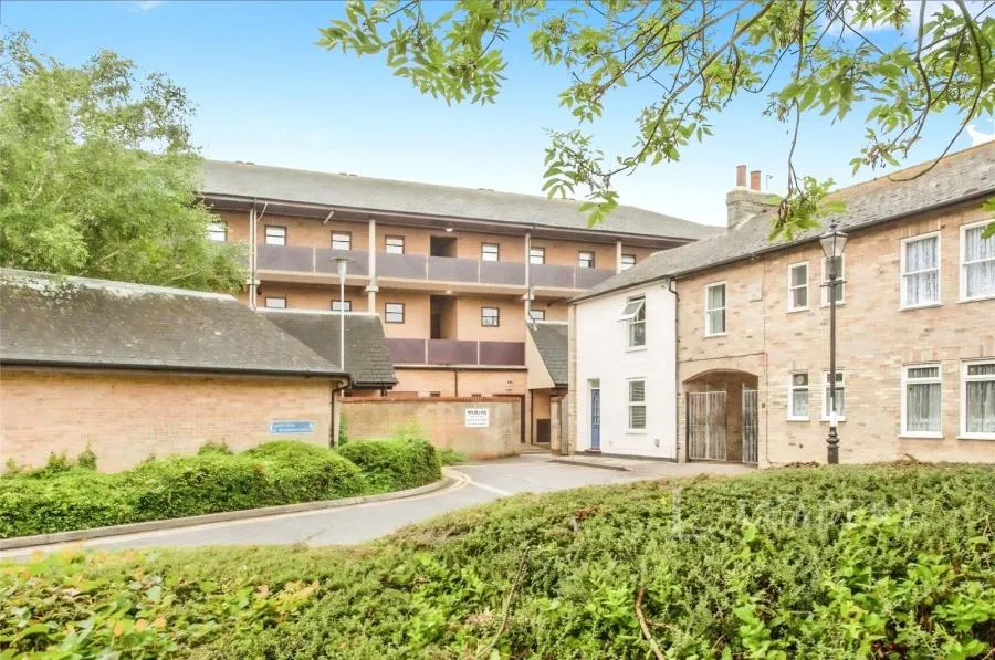 1 bed flat for sale, Christchurch Street, Cambridge, CB1