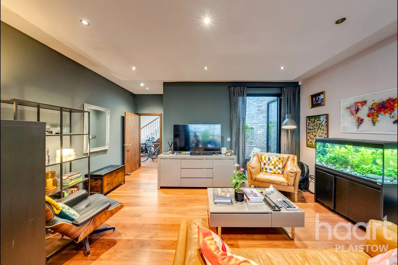 Duchess Drive, London, E13, photo 7