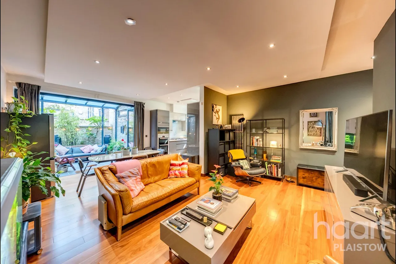 Duchess Drive, London, E13, photo 6