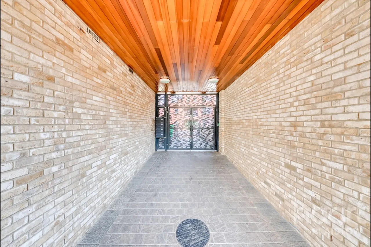 Duchess Drive, London, E13, photo 30