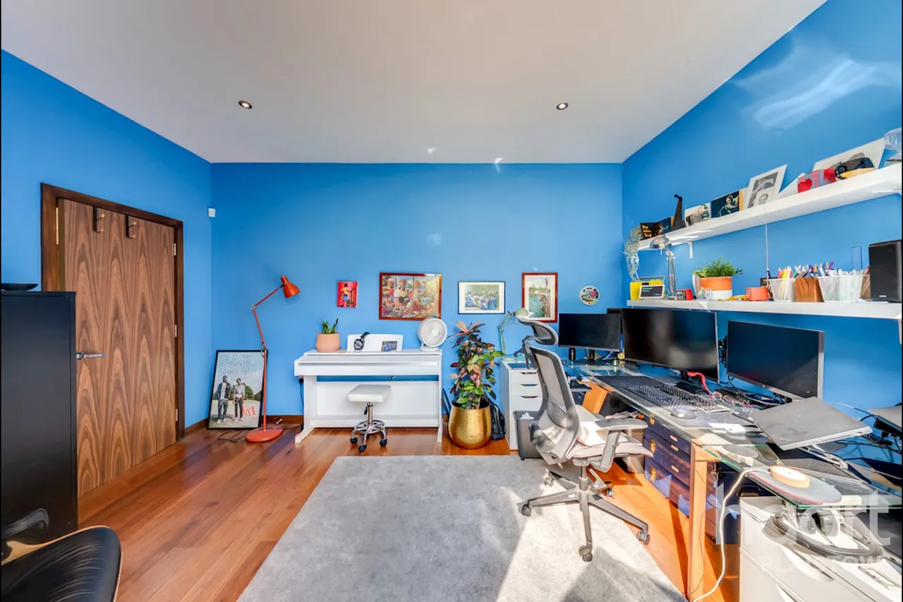 Duchess Drive, London, E13, photo 16