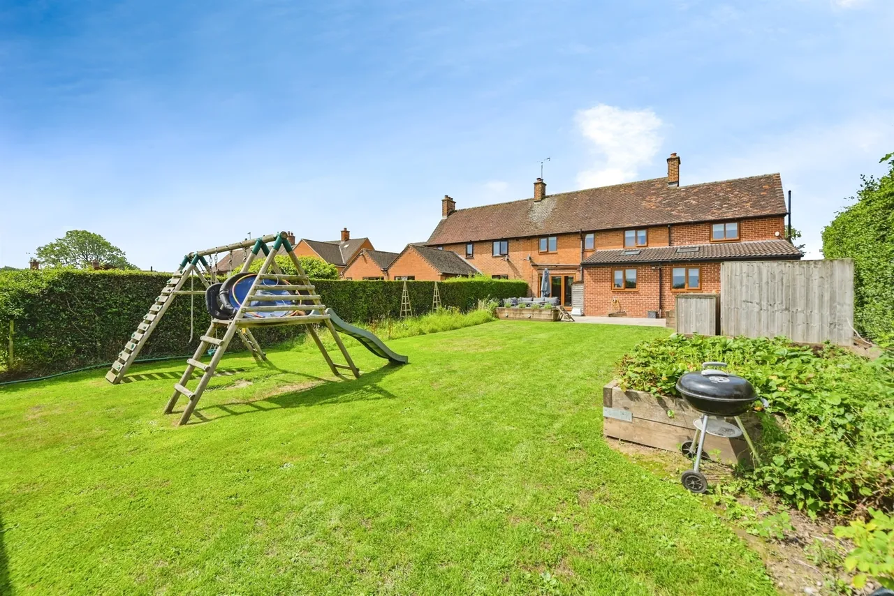 Yew Tree Lane, Bradley, DE6, photo 23