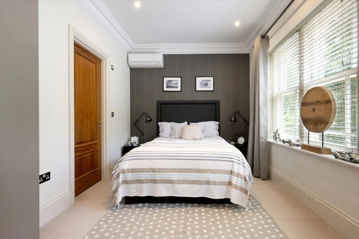 Abbots Drive, Wentworth, GU25, photo 13