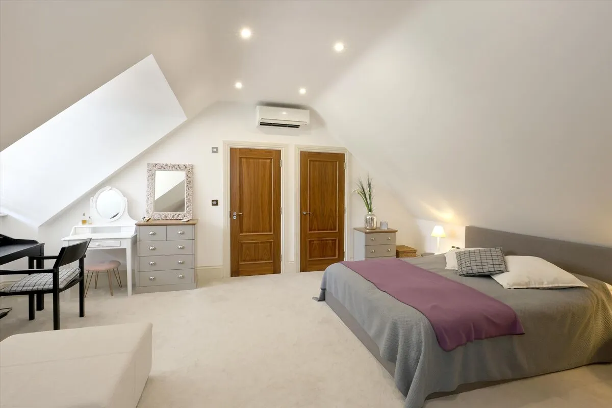 Abbots Drive, Wentworth, GU25, photo 16