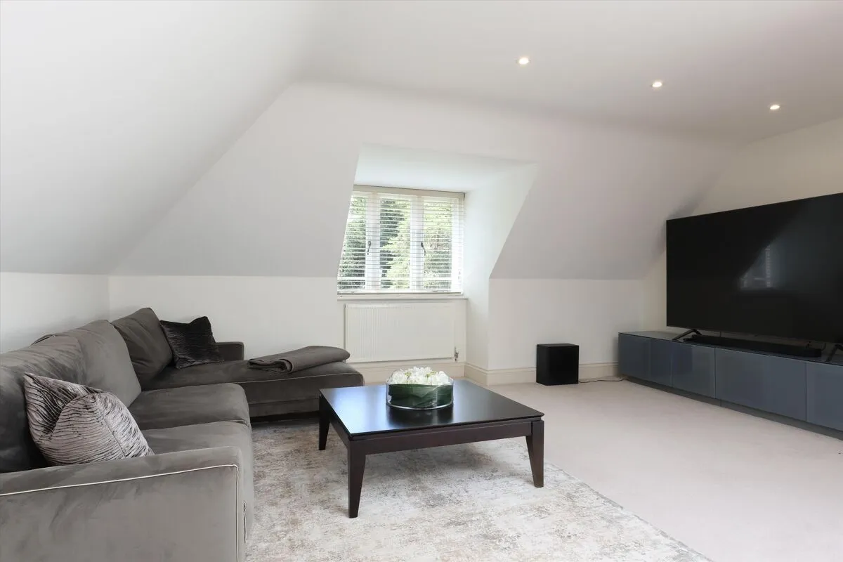 Abbots Drive, Wentworth, GU25, photo 19