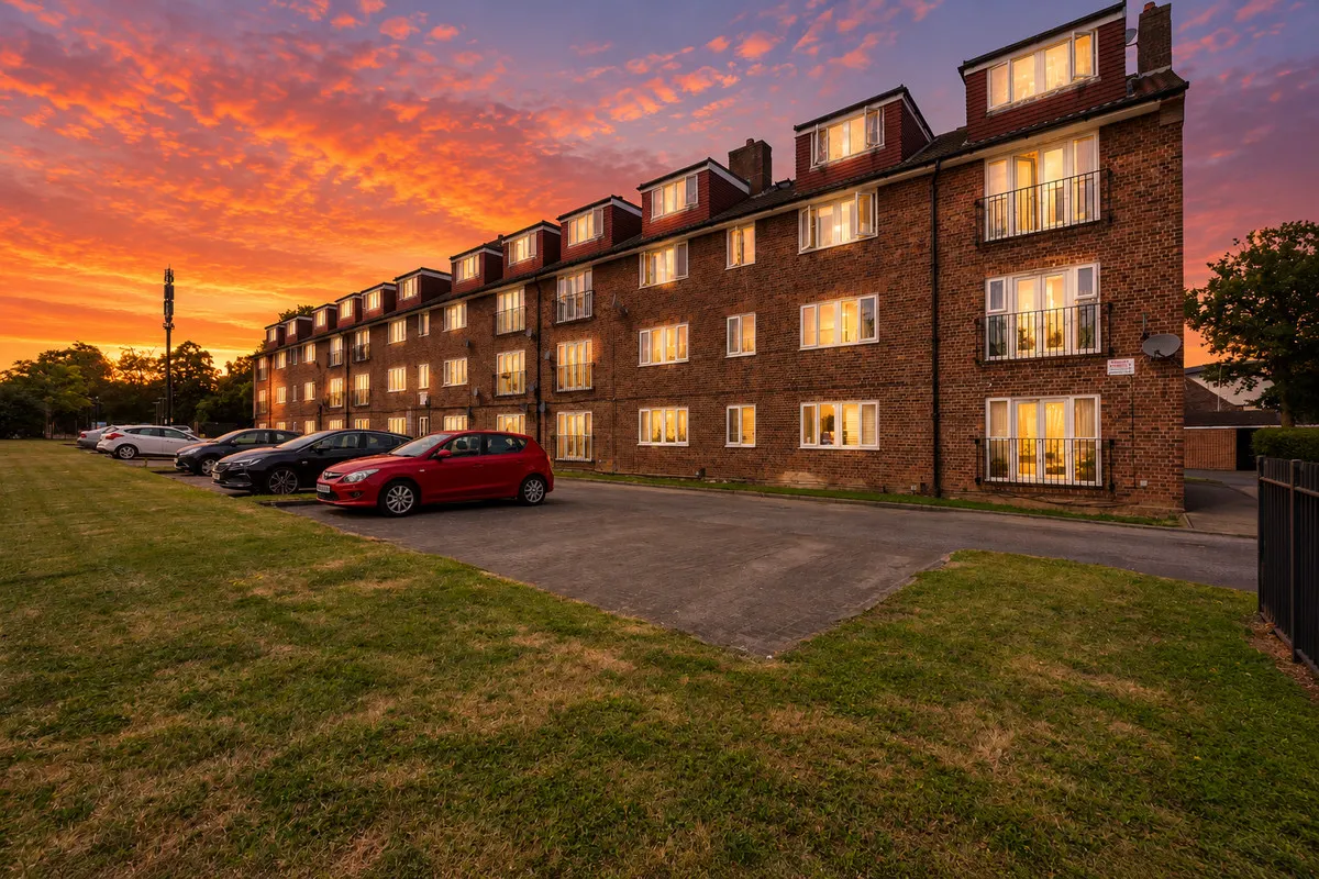 Morden, SM4, photo 23