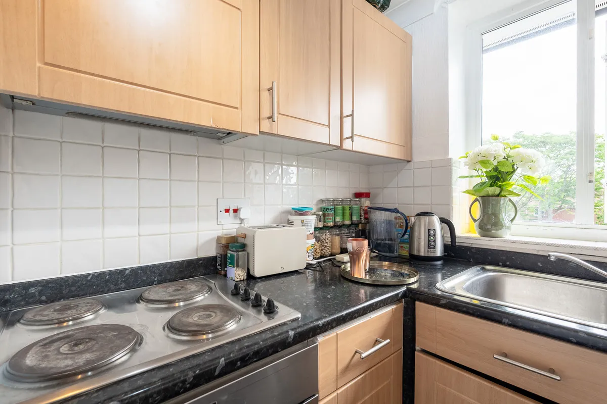 Morden, SM4, photo 14