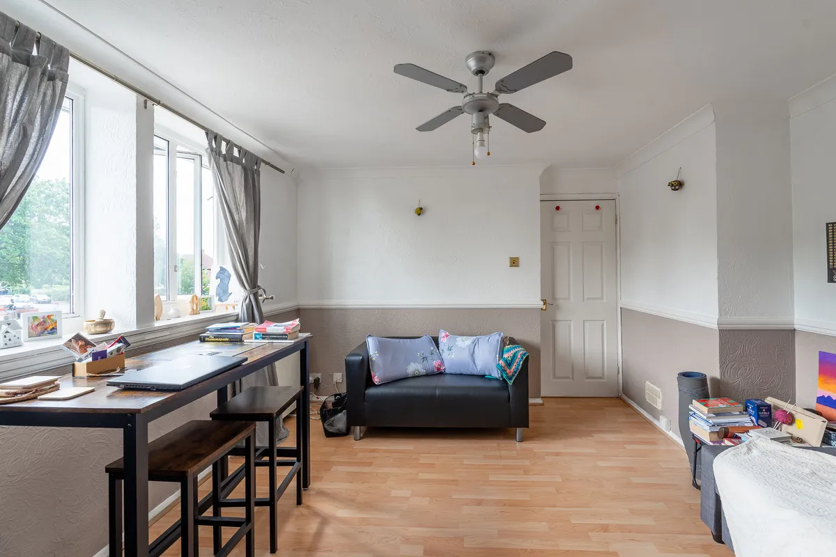 Morden, SM4, photo 8
