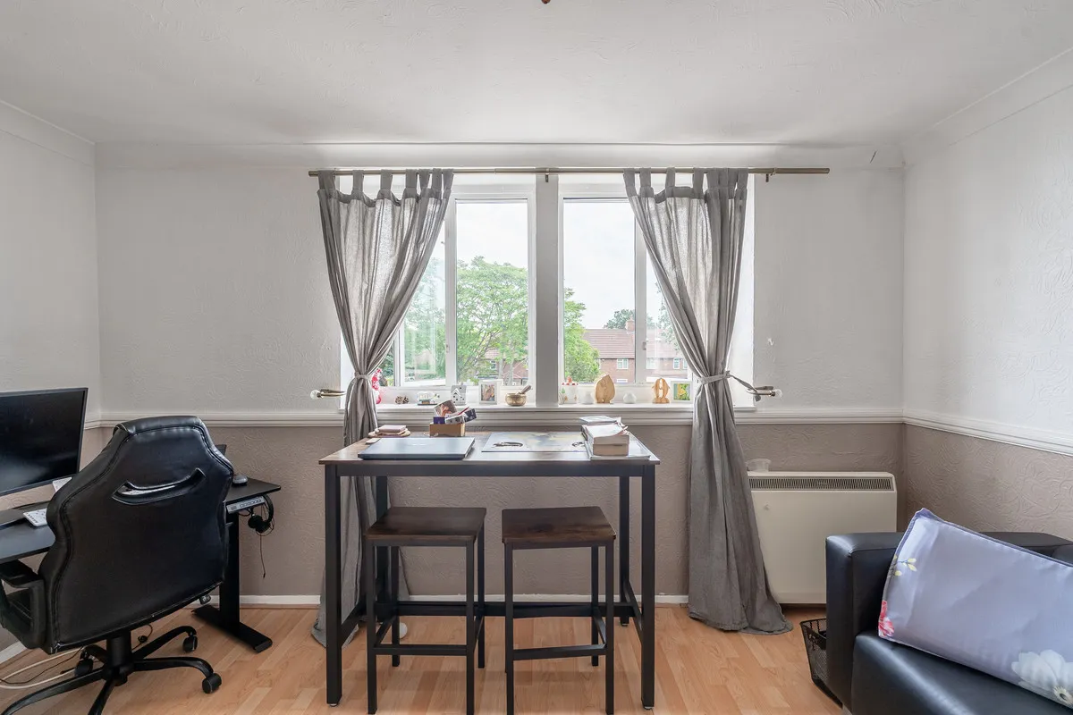 1 bed flat for sale, Morden, SM4