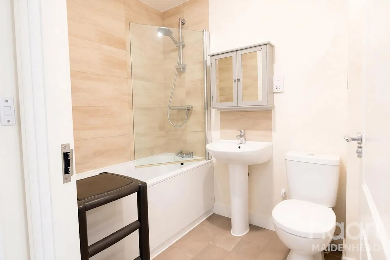 Quintin Close, Maidenhead, SL6, photo 8