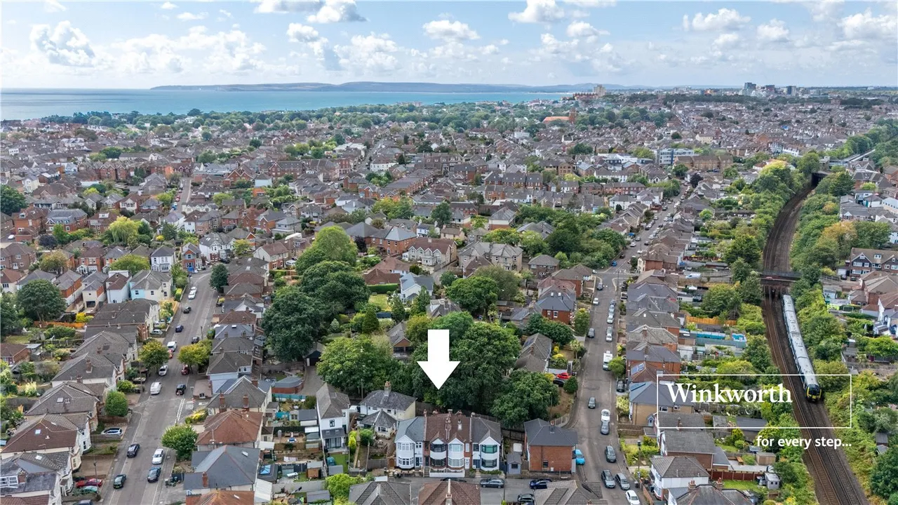 Chilcombe Road, Bournemouth, BH6, photo 2