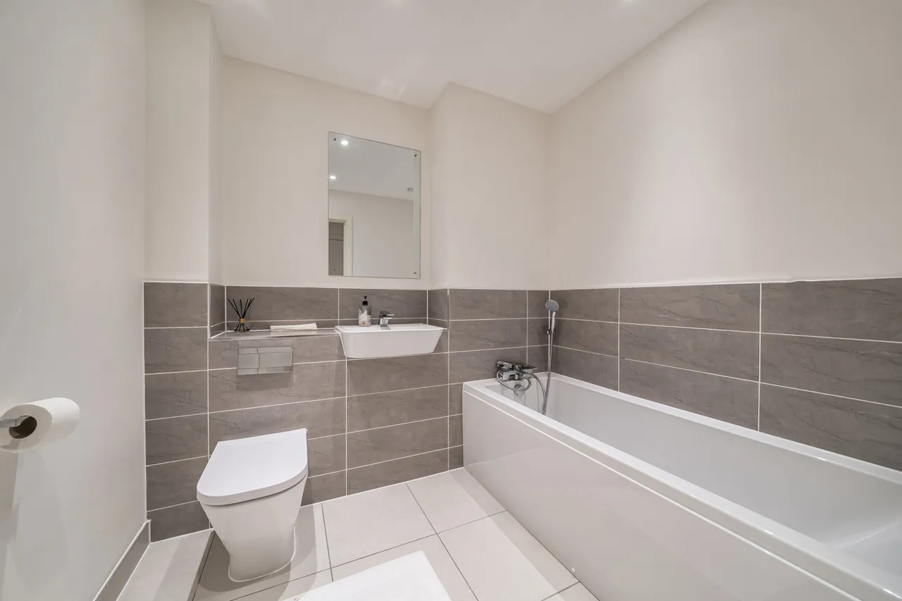 Arla Place, Ruislip, HA4, photo 13