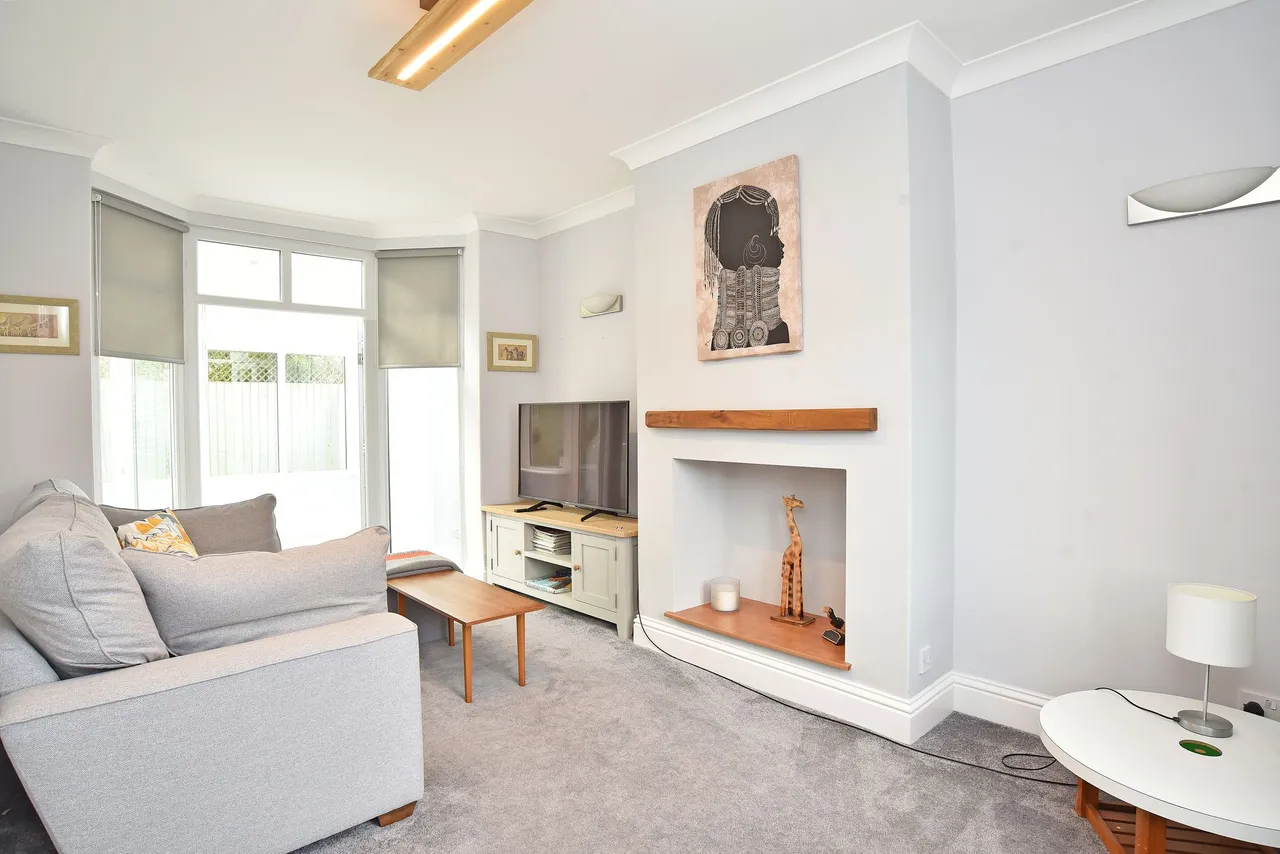 St. Catherines Road, Harrogate, HG2, photo 2