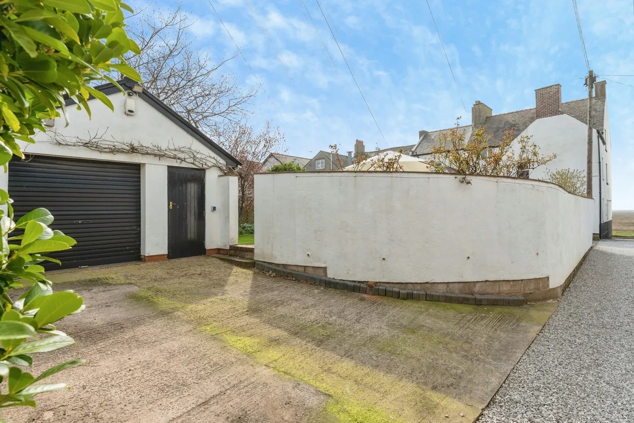 The Parade, Parkgate, CH64, photo 31
