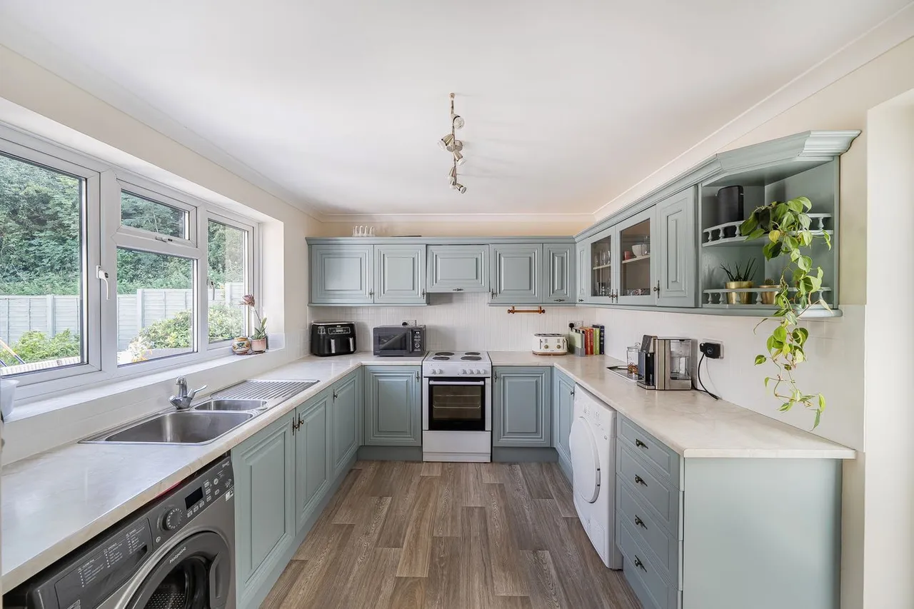 Charlton Close, Shepton Mallet, BA4, photo 4