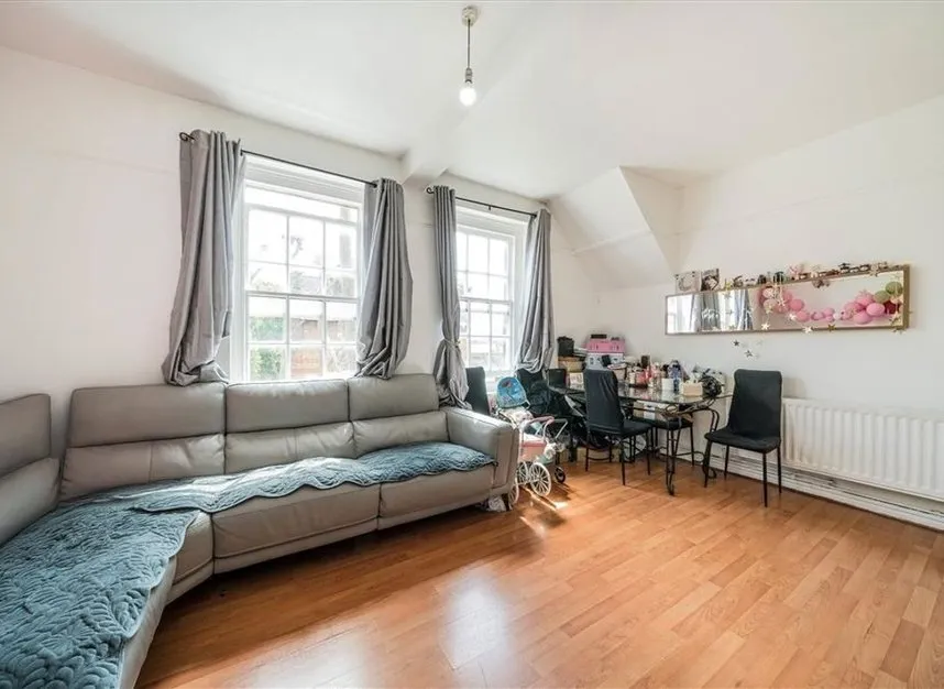 3 bed flat for sale, Palissy Street, Shoreditch High Street, E2