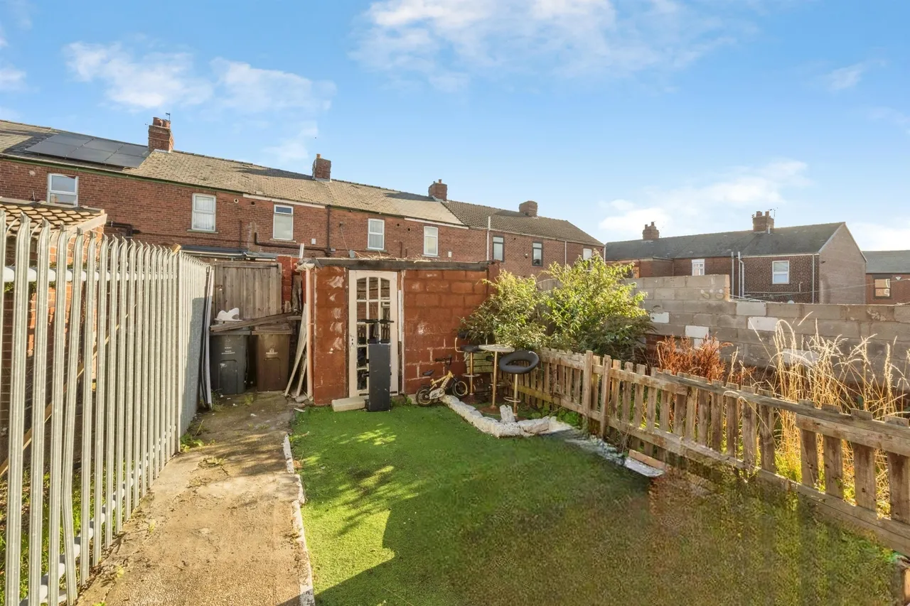 Co-Operative Street, Goldthorpe, S63, photo 16