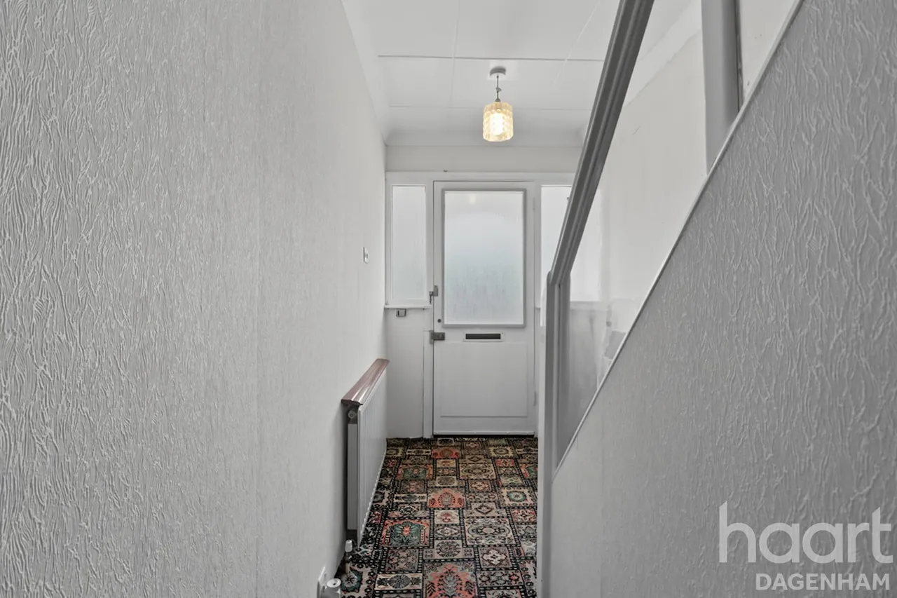 Church Lane, Dagenham, RM10, photo 7