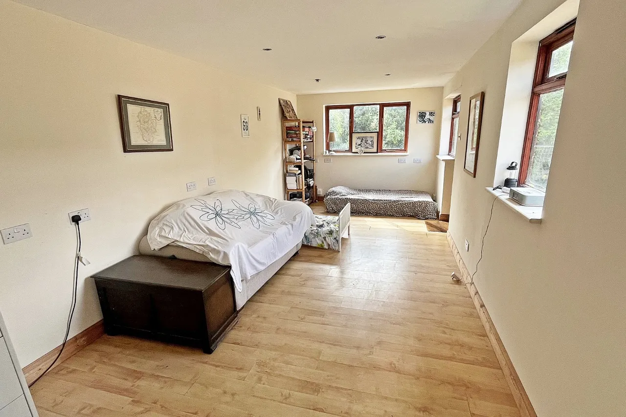 Dunstable Road, Toddington, photo 18