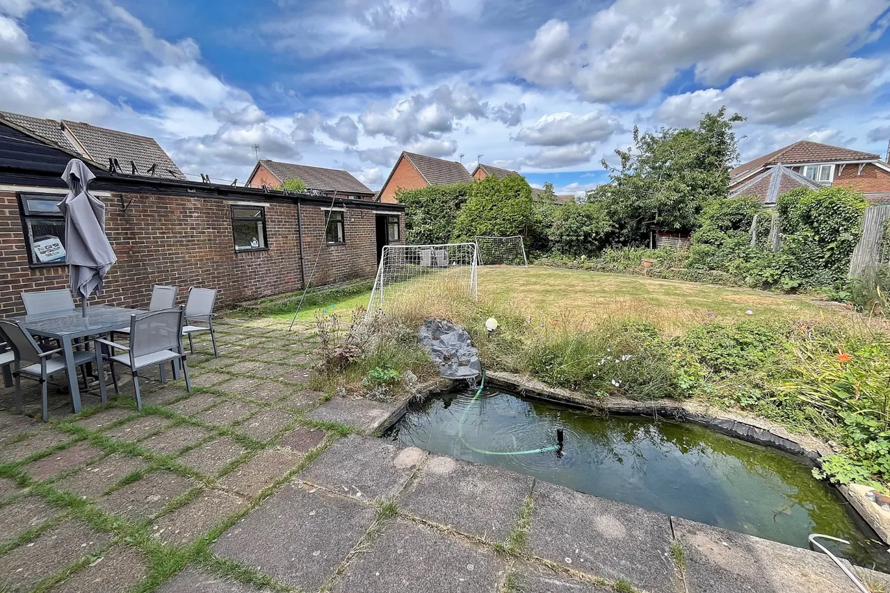 Dunstable Road, Toddington, photo 15