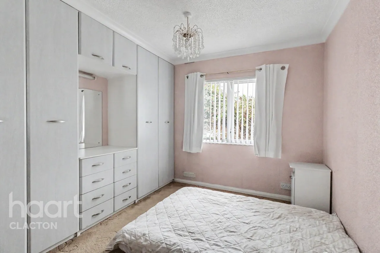 St Osyth Road East, Clacton-On-Sea, CO16, photo 9
