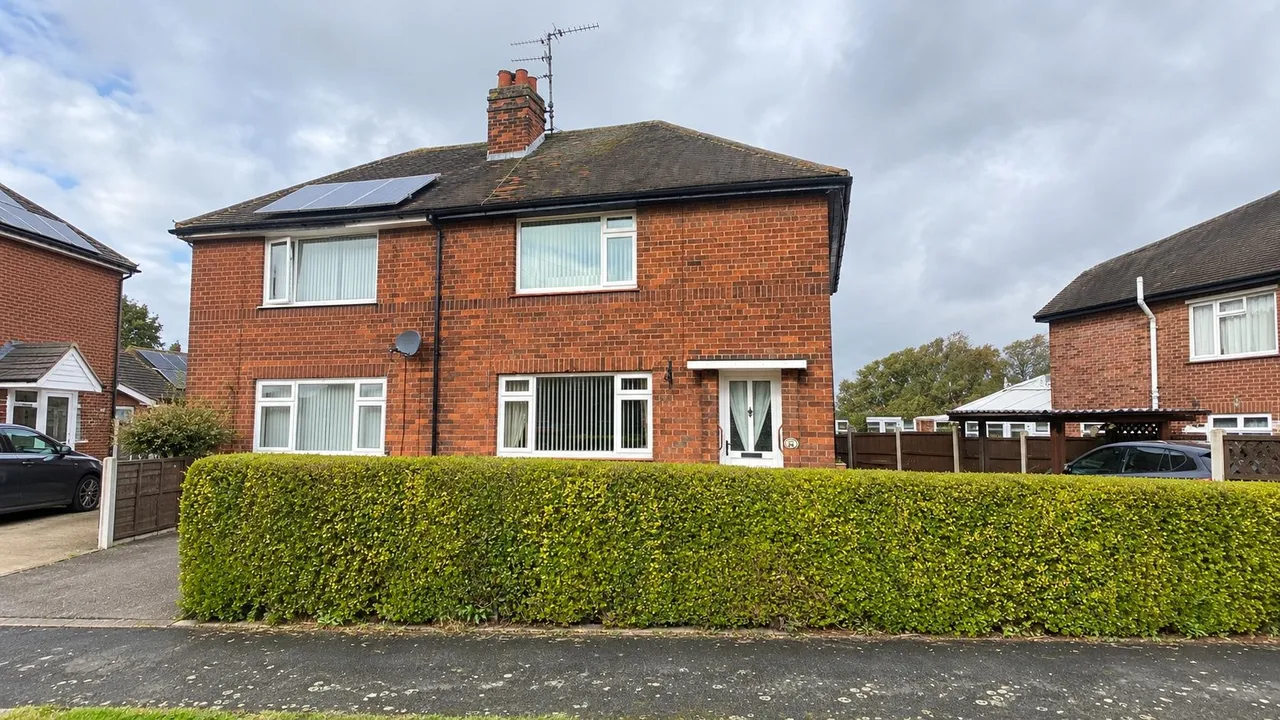 Buckminster Gardens, Grantham, NG31, photo 2