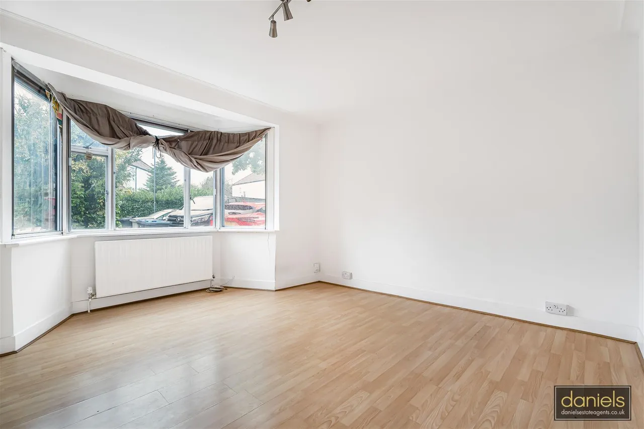 Oldborough Road, Wembley, HA0, photo 2