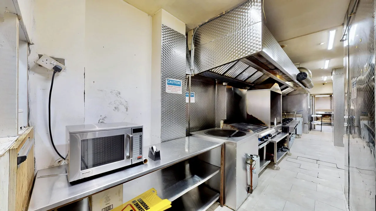 The Broadway, Southall, UB1, photo 33