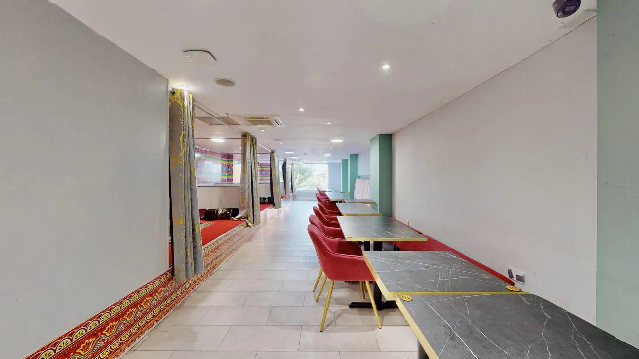 The Broadway, Southall, UB1, photo 20