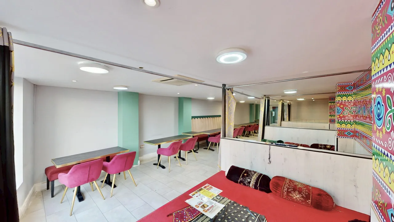 The Broadway, Southall, UB1, photo 24