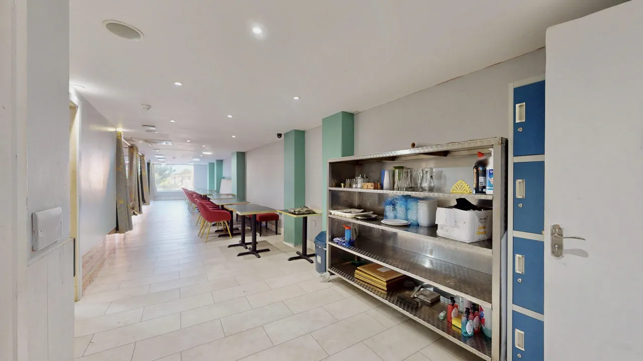 The Broadway, Southall, UB1, photo 18