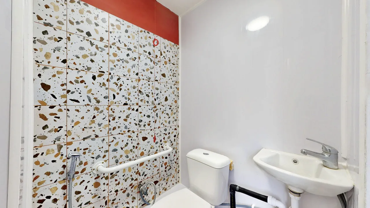 The Broadway, Southall, UB1, photo 54