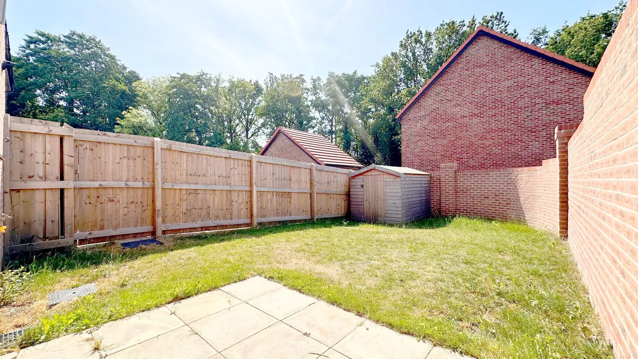 Creakle Drive, Stockport, photo 4