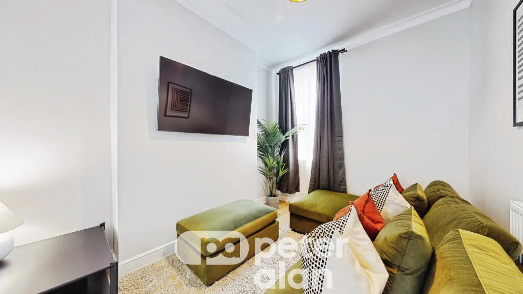 Crawshay Street, Cardiff, CF10, photo 5