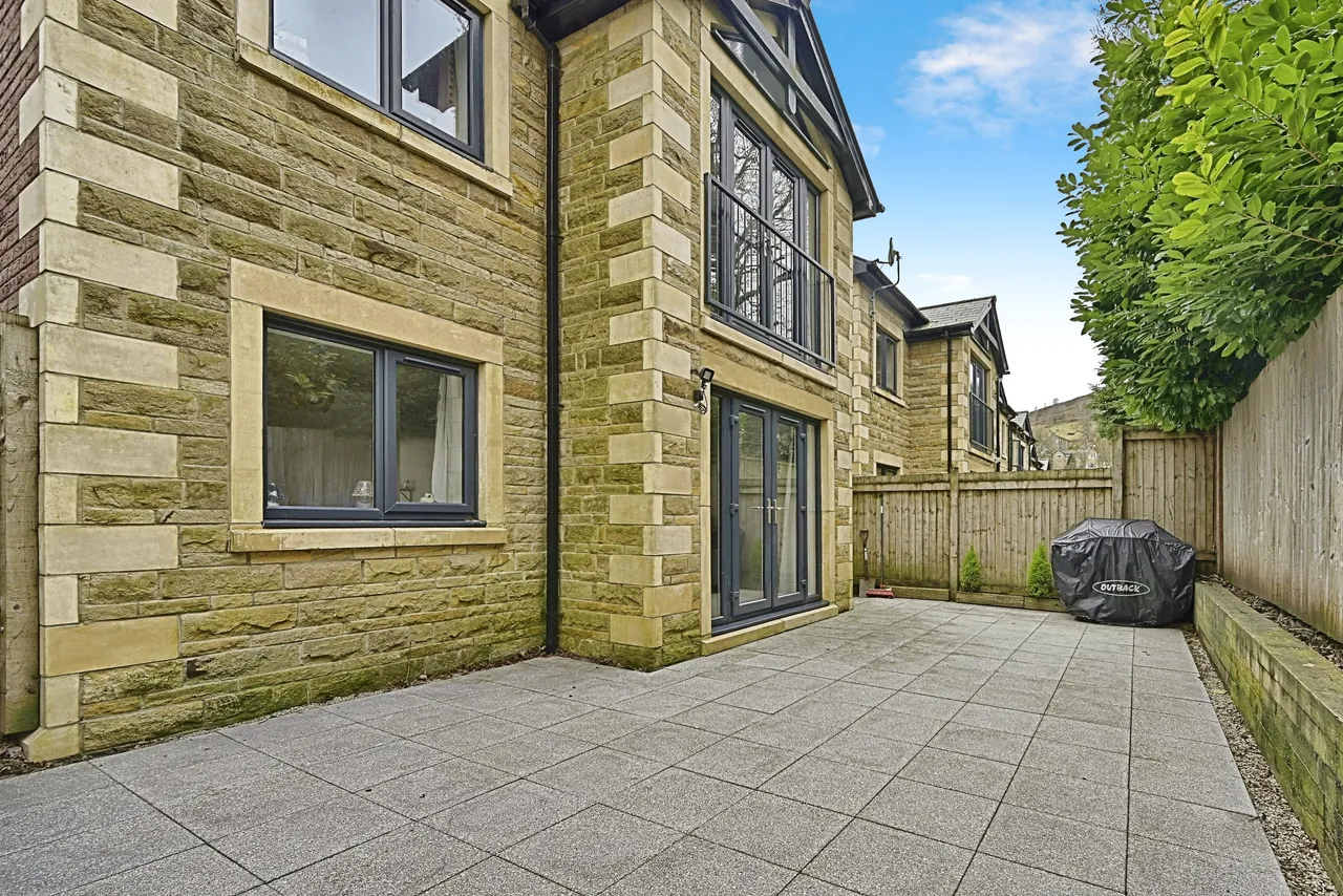 Bakestones Avenue, Oldham, OL3, photo 14