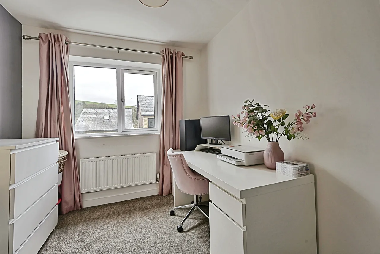 Bakestones Avenue, Oldham, OL3, photo 8