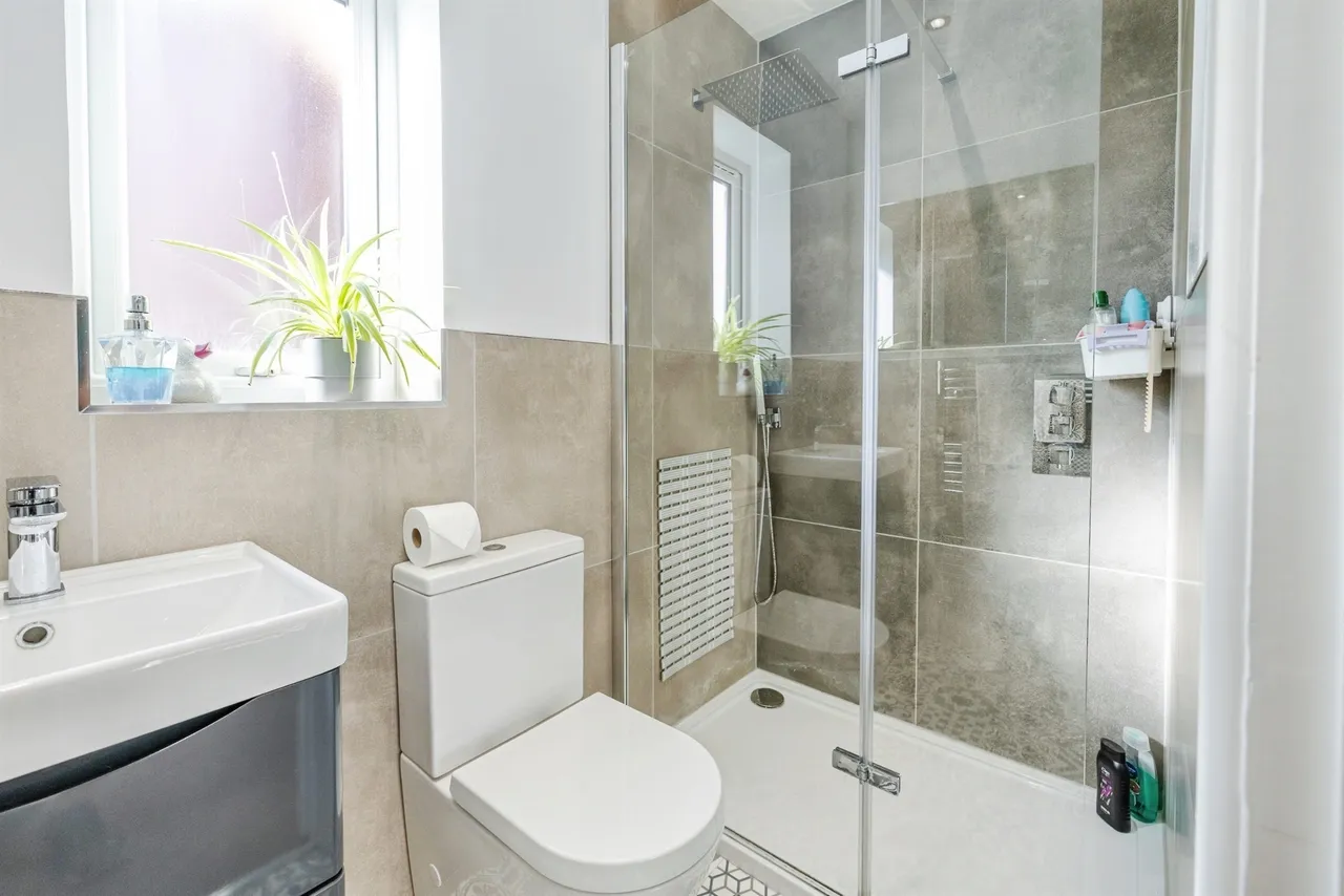 The Chalfonts, Branston, LN4, photo 14