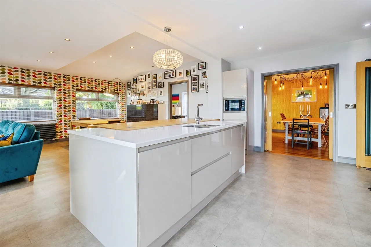 The Chalfonts, Branston, LN4, photo 2