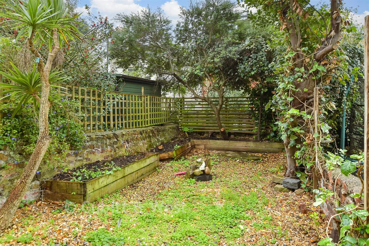 Totland Road, Brighton, BN2, photo 2