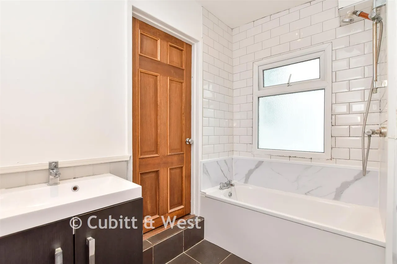 Totland Road, Brighton, BN2, photo 9