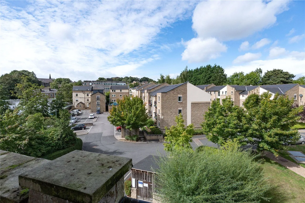 Cornmill View, Horsforth, LS18, photo 13