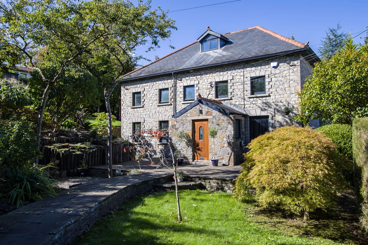 4 bed house for sale, Db