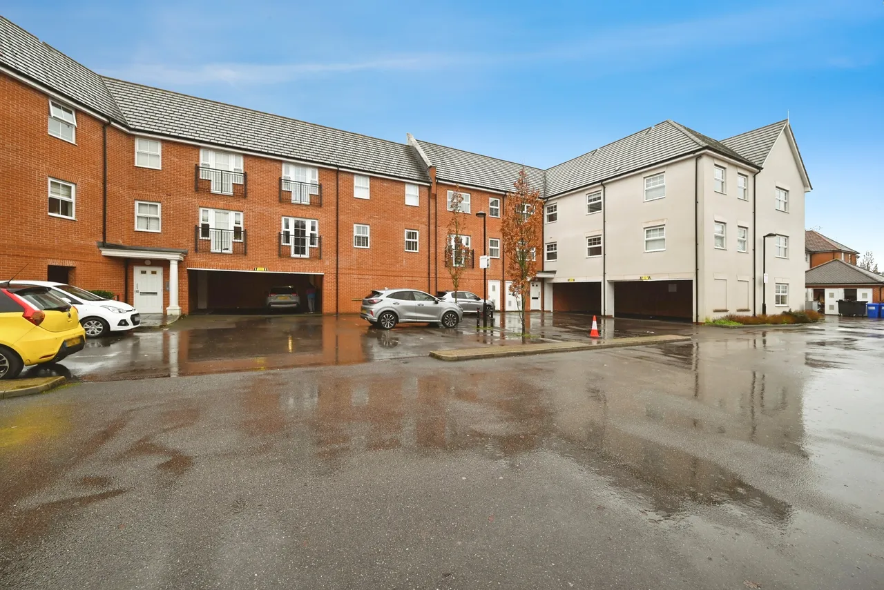 Ashville Way, Wokingham, RG41, photo 12