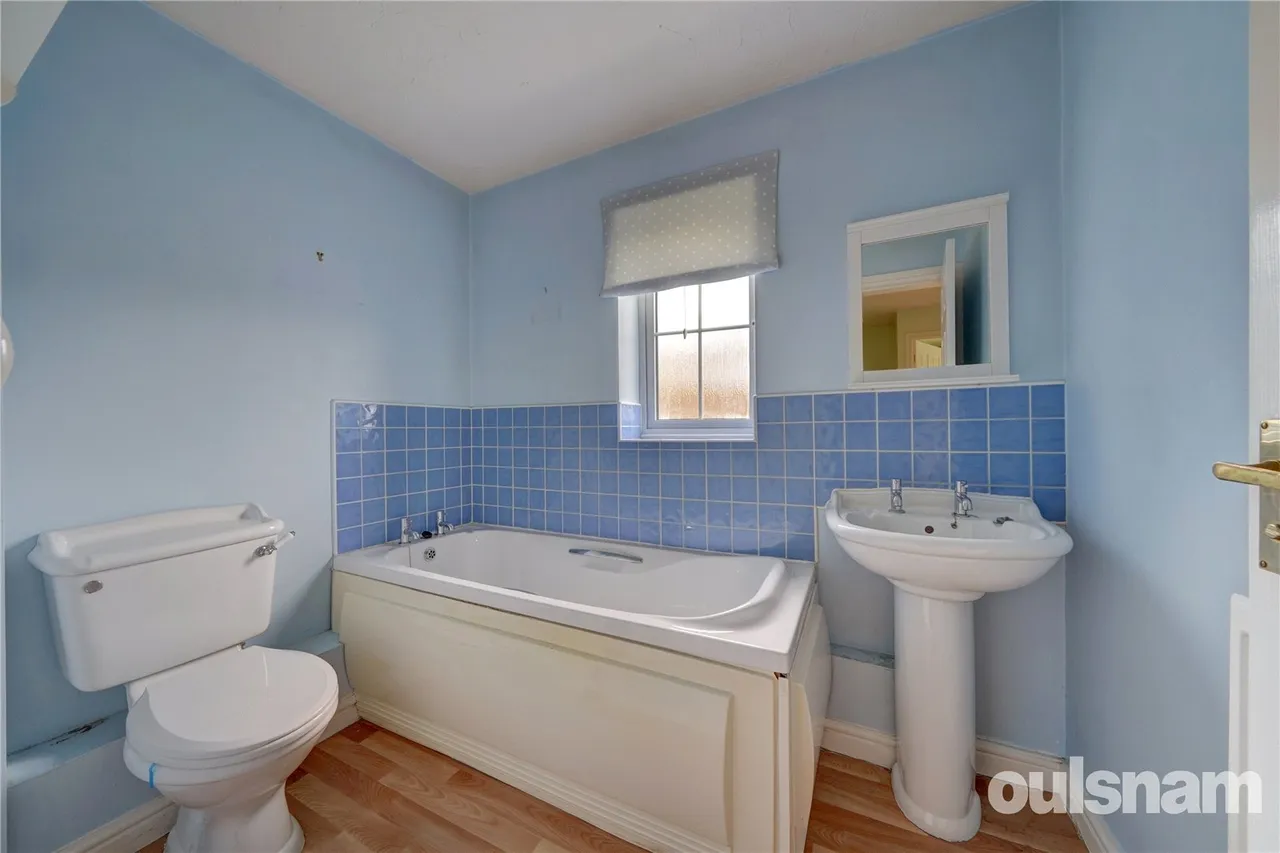Swan Drive, Droitwich, Worcestershire, WR9 8WA, photo 6