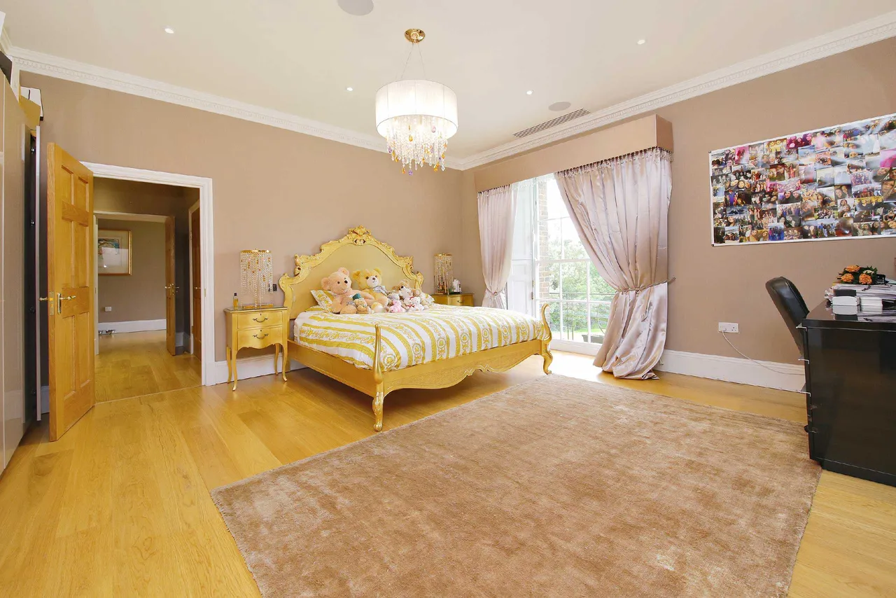 Hadley Green Road, Barnet, Hertfordshire, EN5 5PY, photo 18