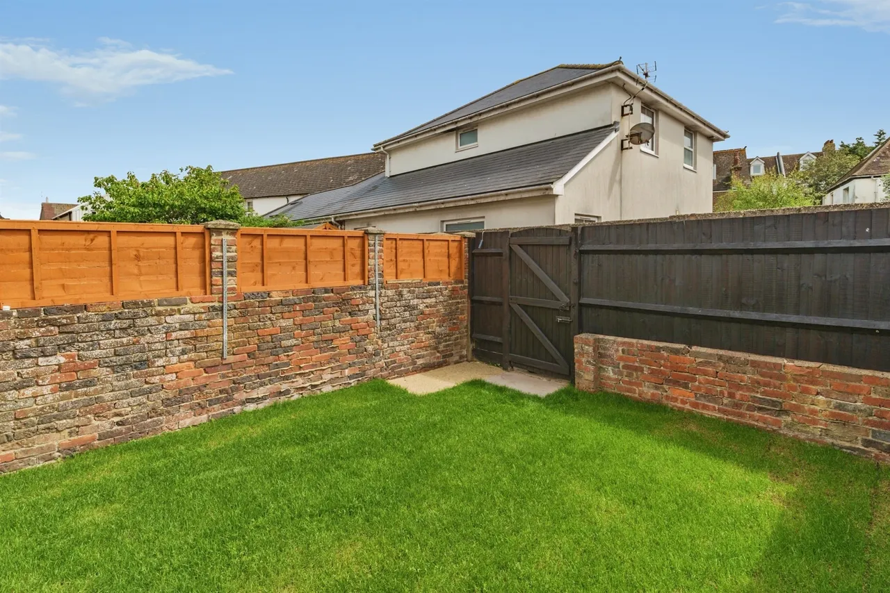 Brooklyn Road, Seaford, BN25, photo 20