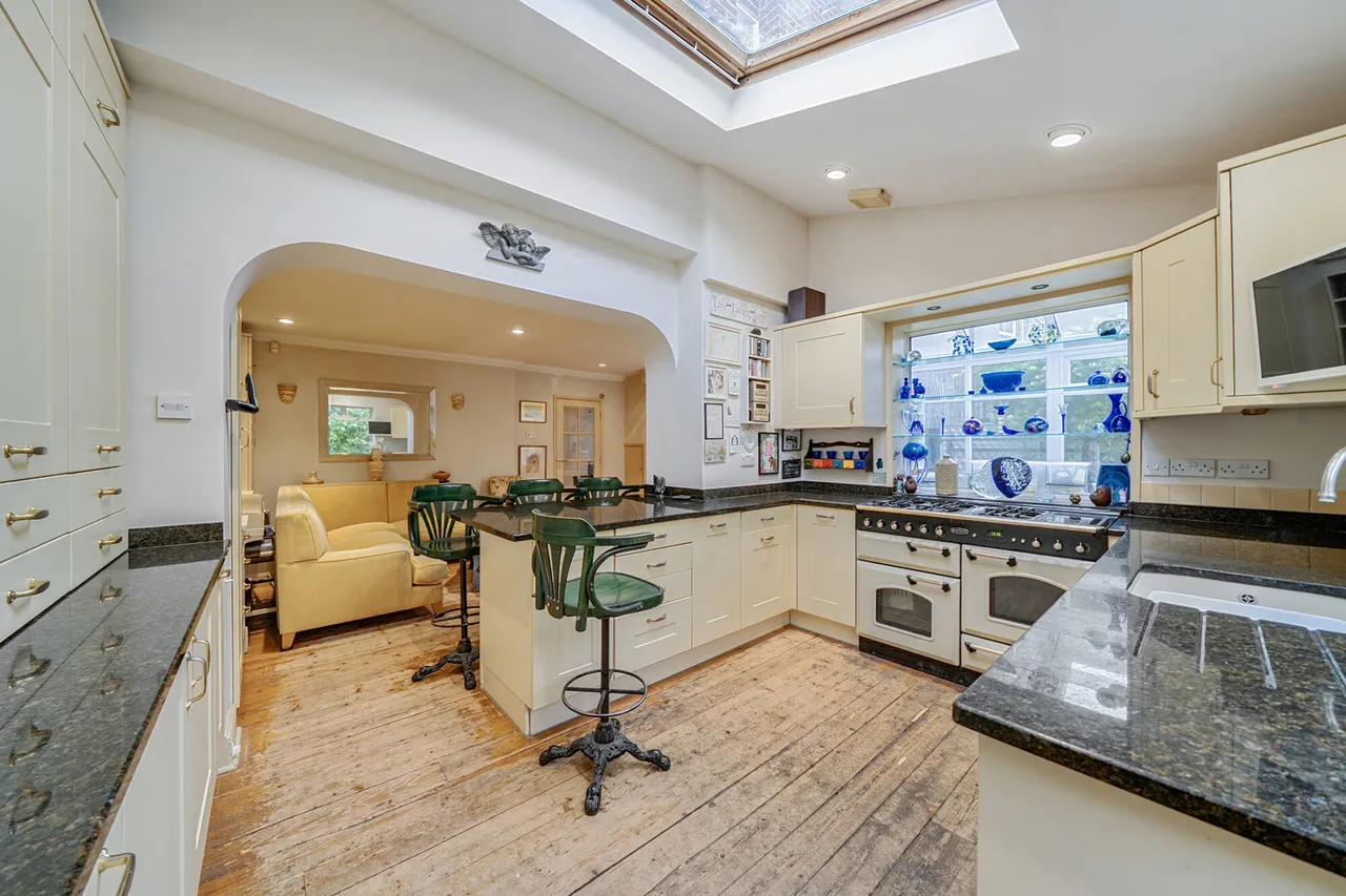 Cornwall Road, Uxbridge, UB8, photo 4